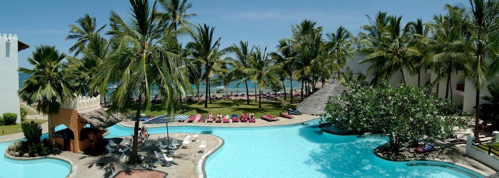 Bamburi Beach Hotel Bagian luar foto