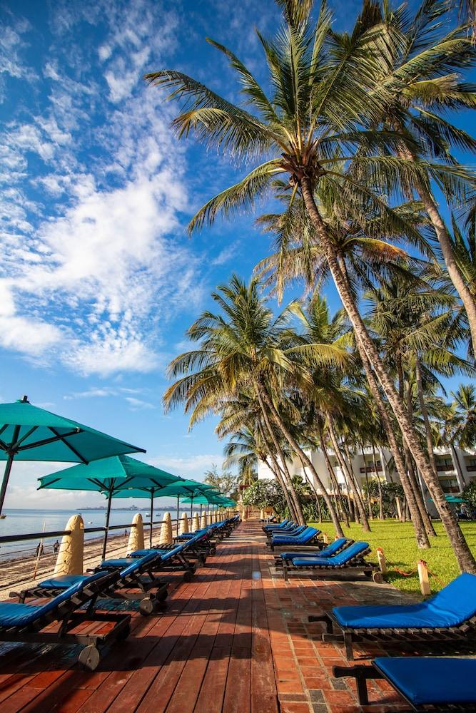 Bamburi Beach Hotel Bagian luar foto