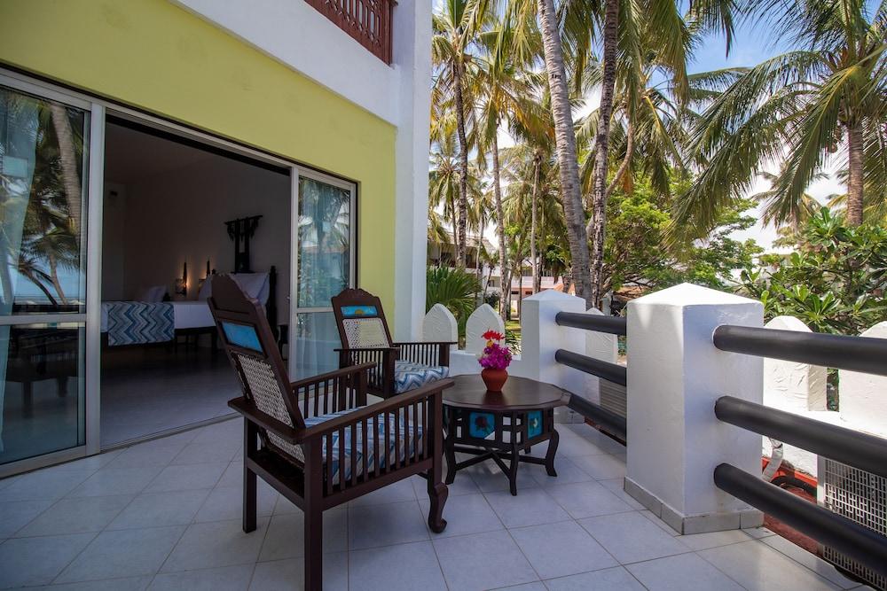 Bamburi Beach Hotel Bagian luar foto